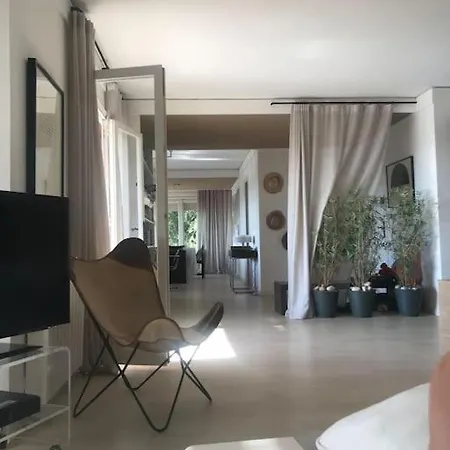 Apartament Overseeing The Sea *